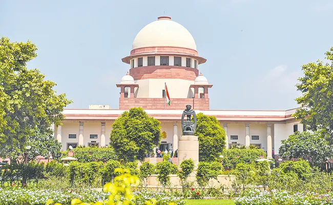 Supreme Court Rules 540 Acre Land At Kukatpally Belongs To Udasin Mutt - Sakshi