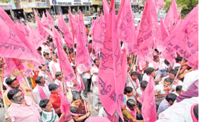 TRS Implementing Special Strategy For Munugodu By-Election - Sakshi