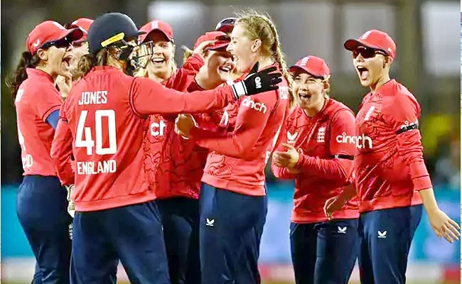 ENG-W Beats IND-W-By 7-Wkts 3rd T20 Match Clinch 2-1 Series Victory - Sakshi