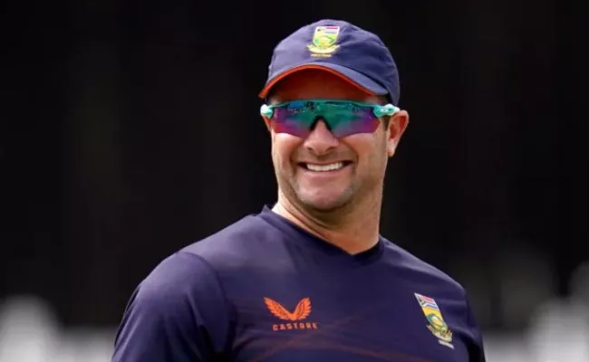 Mumbai Indians Appoint Mark Boucher As-Their Head Coach IPL 2023 - Sakshi