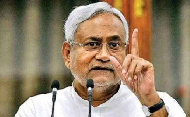 Nitish Kumar Said To Give Special Status To All Backward States - Sakshi