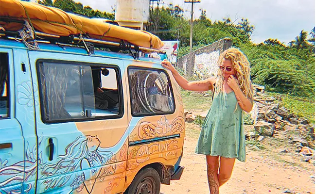 Travel: Netherlands Woman Driving Around India In Van Business On Wheels - Sakshi