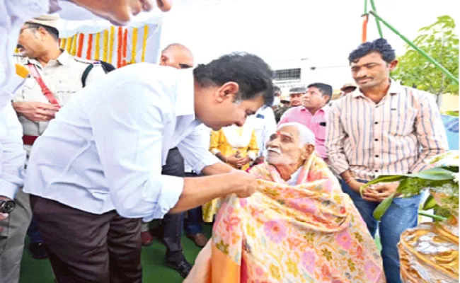 Telangana IT Minister KTR Says Unity in diversity Is Our Mission - Sakshi