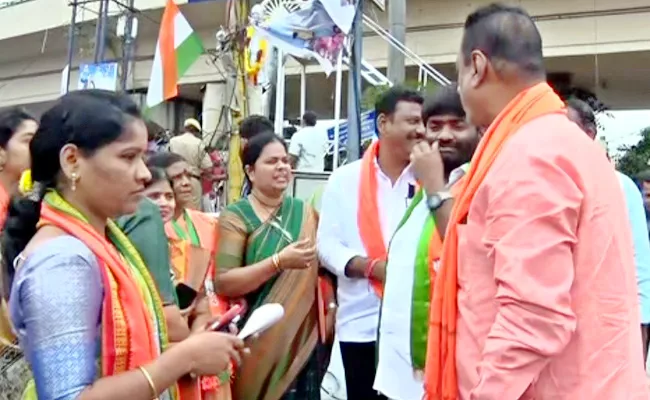 BJP Protests At GHMC Council Meet Over Raja singh Release - Sakshi