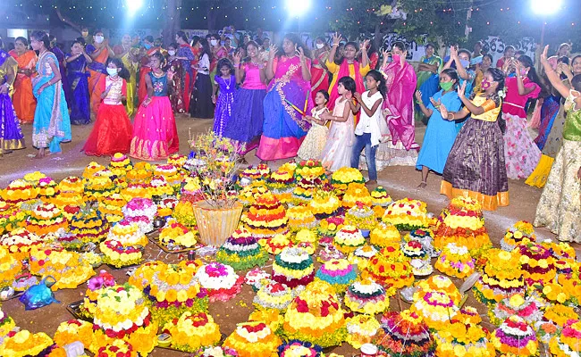 Bathukamma 2022: Boddemma Bathukamma Speciality Dance Based Festival - Sakshi