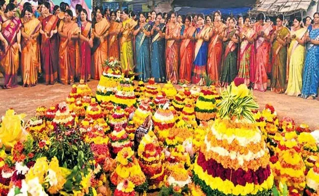 Telangana Bathukamma Festival Speciality - Sakshi