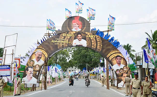 CM YS Jagan Kuppam Tour: Change The Shape Of The Municipality With Funds Of 66 crores - Sakshi