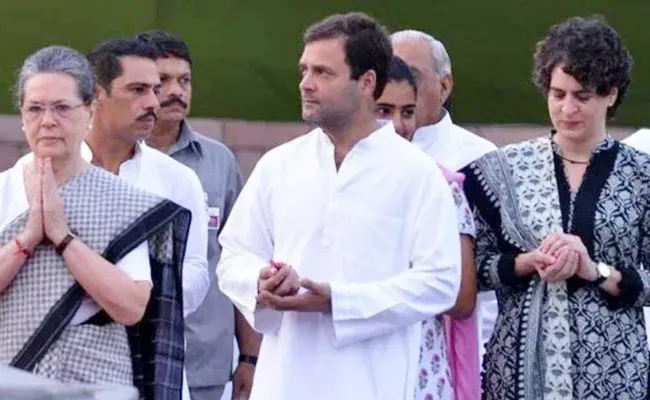 Gehlot Says Rahul Gandhi Family No Contest Congress President Poll - Sakshi