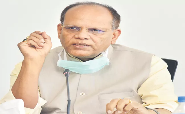 31 Deputy Collectors Promoted In Telangana: CS Somesh Kumar - Sakshi