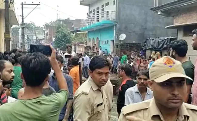 Several Dead In Wall Collapse Incident In Uttar Pradesh Etawah - Sakshi