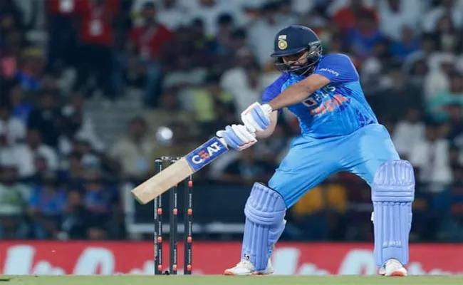 Sunil Gavaskar Comments On Rohit Sharma After Classy Knock in Nagpur T20I - Sakshi