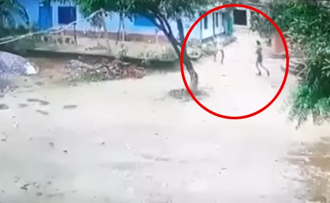 Class 10 Student Shoots His Teacher UP Video Viral - Sakshi