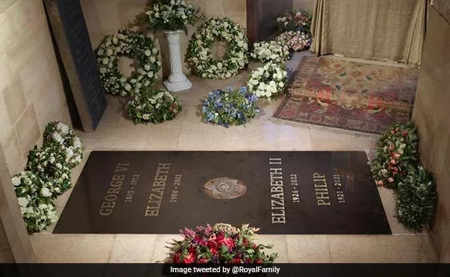 Buckingham Palace Release Queen Elizabeths Final Resting Place Photos - Sakshi