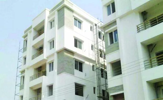 Prelaunch Victims Growing Day By Day In Telangana Real Estate - Sakshi