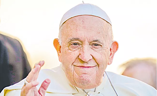 Have More Children Says Pope Francis - Sakshi