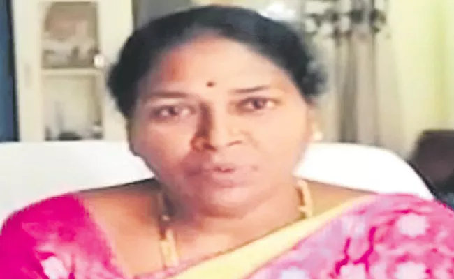 Pothula Sunitha Fires On Chandrababu - Sakshi