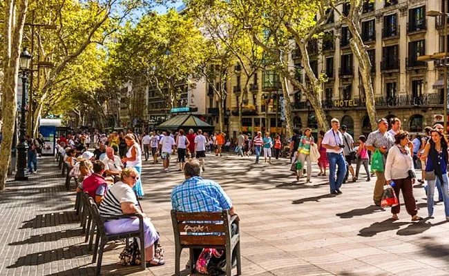 Viral Video: Man Taunting Bull In Spain Streets Get Trampled By Animal - Sakshi