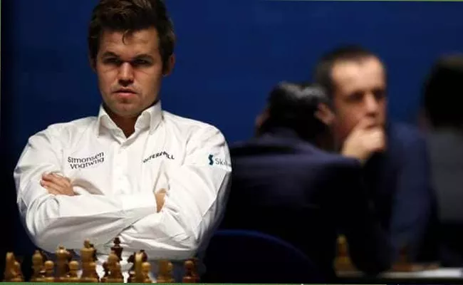 Chess World Champion Magnus Carlsen Accuses Hans Niemann CHEATING - Sakshi