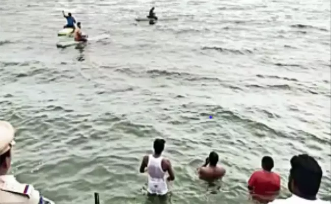 Telangana: Five Students Drowned In Water - Sakshi