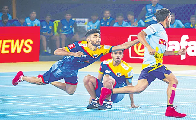 Ultimate Kho Kho: Chennai Quick gun in playoffs, Telugu Todhas register biggest win - Sakshi