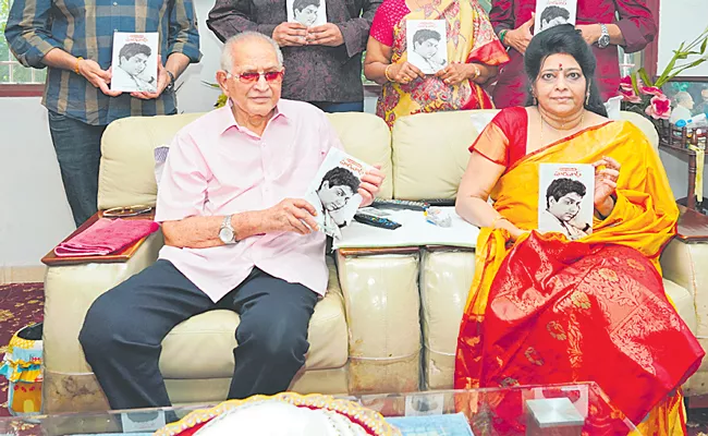 Buddharaja Haranath birth anniversary, super star Krishna at the book launch - Sakshi