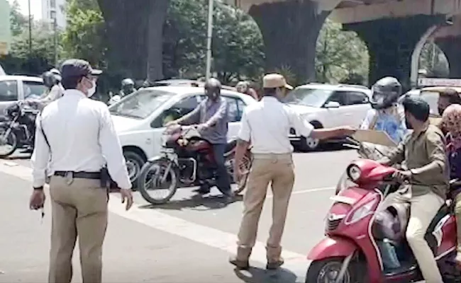 Hyderabad Traffic Police Brings New Rules - Sakshi