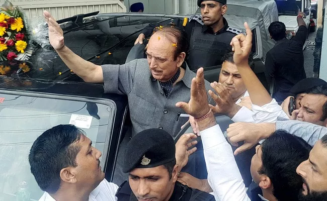 Ghulam Nabi Azad Says Gave My Blood To Congress At Jammu Rally - Sakshi