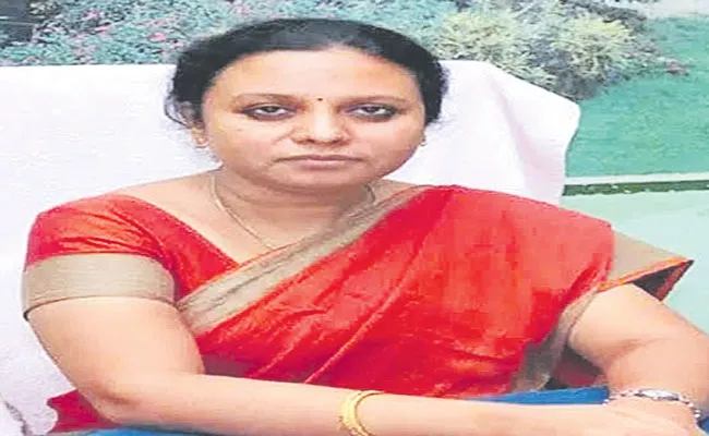 Hyderabad: Former Shaikpet MRO Sujatha Passed Away - Sakshi