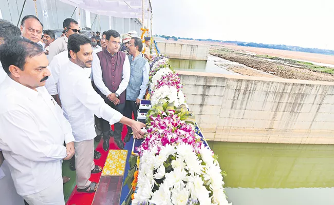 CM YS Jagan Inaugurated Sangam Barrage and Nellore Barrages - Sakshi