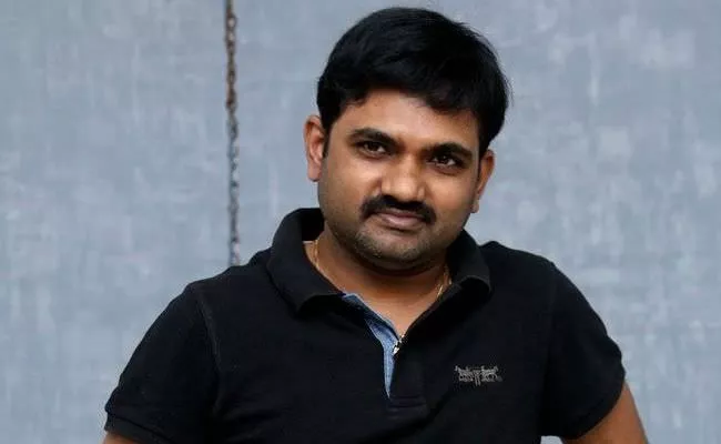 Director Maruthi Comments Kotha Kothaga Movie Pre Release Event - Sakshi