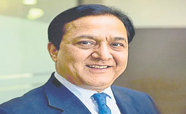 Sebi imposes Rs2 cr fine on Rana Kapoor  - Sakshi