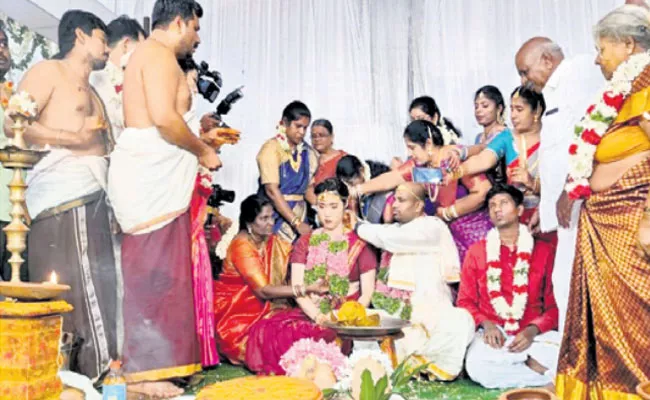 Tamil Nadu Boy Marriage South Korean Girl In Vellore - Sakshi