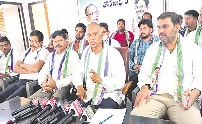 Telangana Prajala Party Chief Justice Chandra Kumar Slams On TRS Party - Sakshi