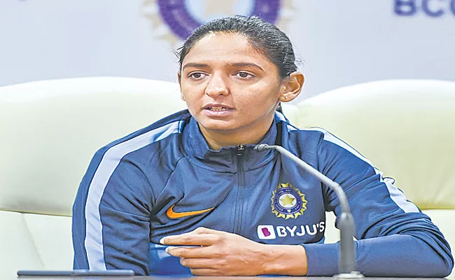 Harmanpreet Kaur ICC Player of the Month award for September - Sakshi