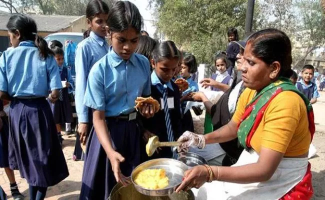 Midday Meal Scheme prices hike on finance ministry - Sakshi