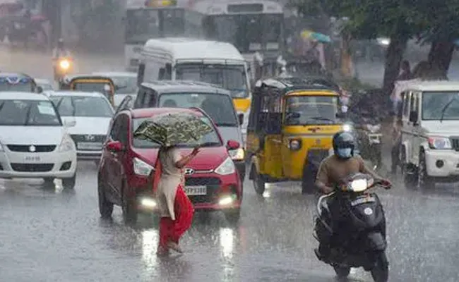 Traffic Jams, Flooded Roads In Many Areas Due To Heavy Rain In Hyderabad Traffic jam - Sakshi