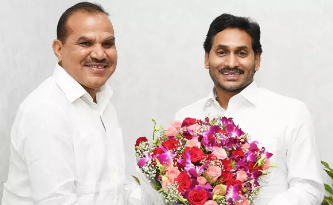 Kribhco Chairman Chandrapal Singh Yadav Meets CM Jagan - Sakshi