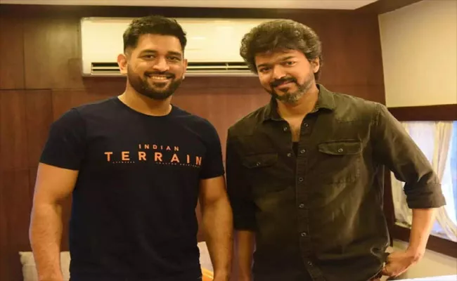 Is Thalapathy Vijay Going To Roped Under Dhoni Productions - Sakshi