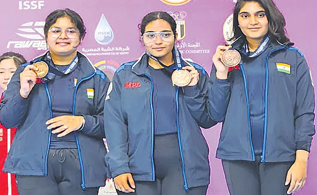 India win bronze in ISSF World Championship - Sakshi