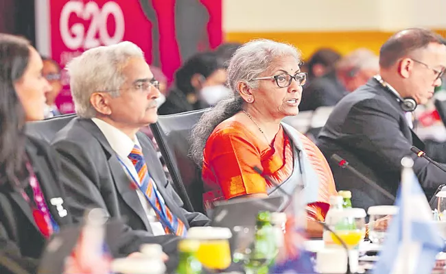 India pushes for solidarity as G20 group comes under stress - Sakshi