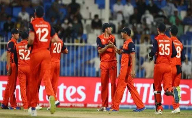 T20 World Cup 2022: Netherlands Beat UAE By 3 Wickets In A Thriller - Sakshi