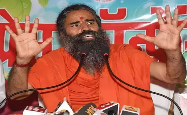 Video: Ramdev Alleges Bollywood star Salman Khan Takes Drugs - Sakshi