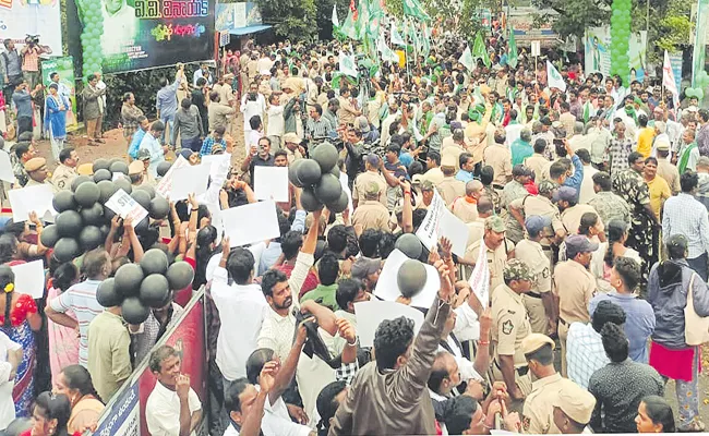 Protests Against Amaravati Farmers Padayatra - Sakshi