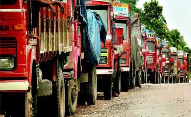 Telangana: Green Tax Likely To Reduced On Lorries - Sakshi