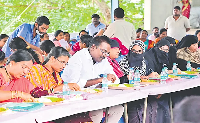 Minister Puvvada Ajay Kumar At Kalyana Lakshmi Cheques Distribution - Sakshi