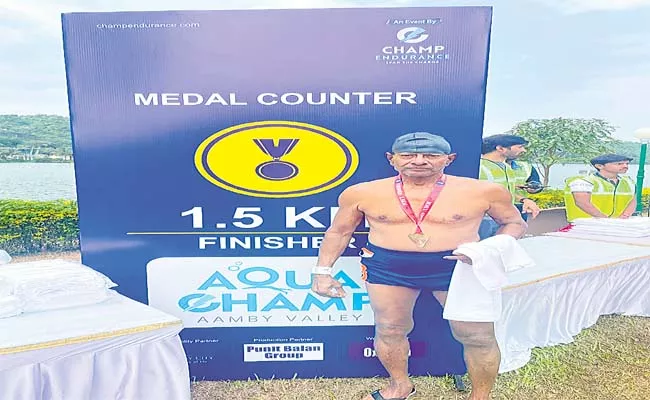 Marri Laxman Reddy At The Age Of 77 Set Record By 1.5 km Swimming - Sakshi