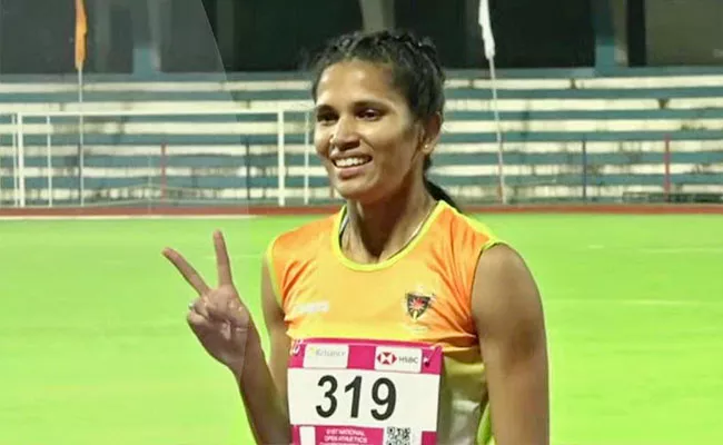 Jyothi Yarraji Break 100m Hurdle Record National Athletics Championship - Sakshi