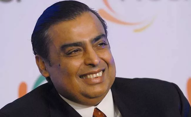 Mukesh Ambani buys another most expensive Dubai villa - Sakshi