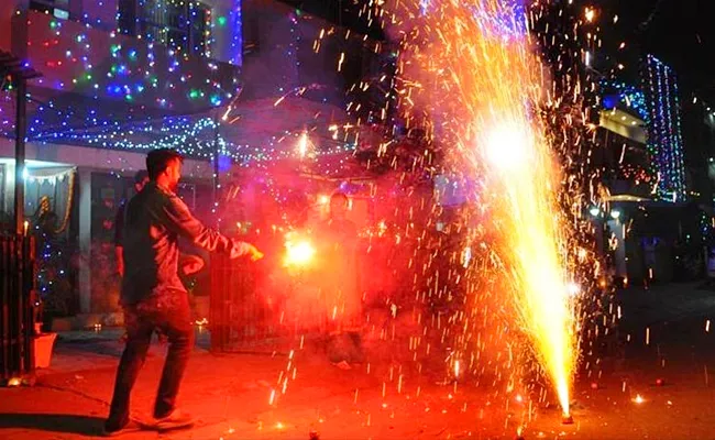 Diwali 2022: Safety Tips Do And Donts While Bursting Crackers - Sakshi