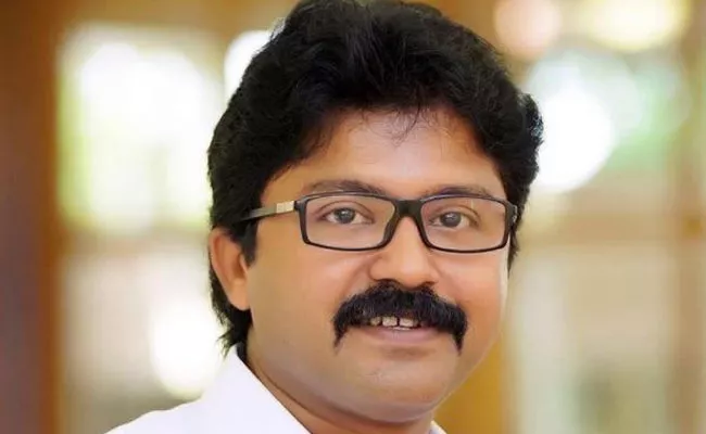 Rape Accused Kerala Congress Mla Suspended From Party - Sakshi